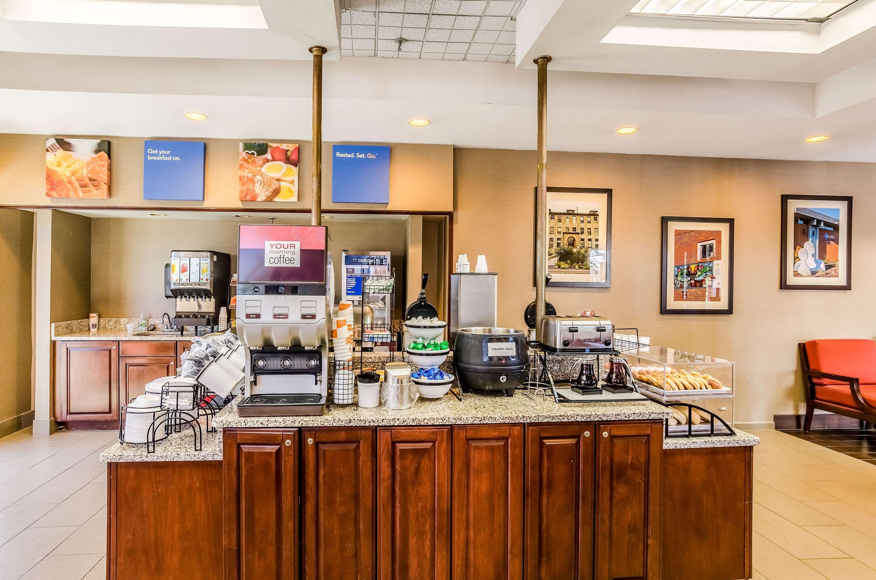 Comfort Inn Blacksburg University Area Exteriör bild